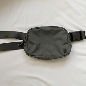 Lululemon belt bag